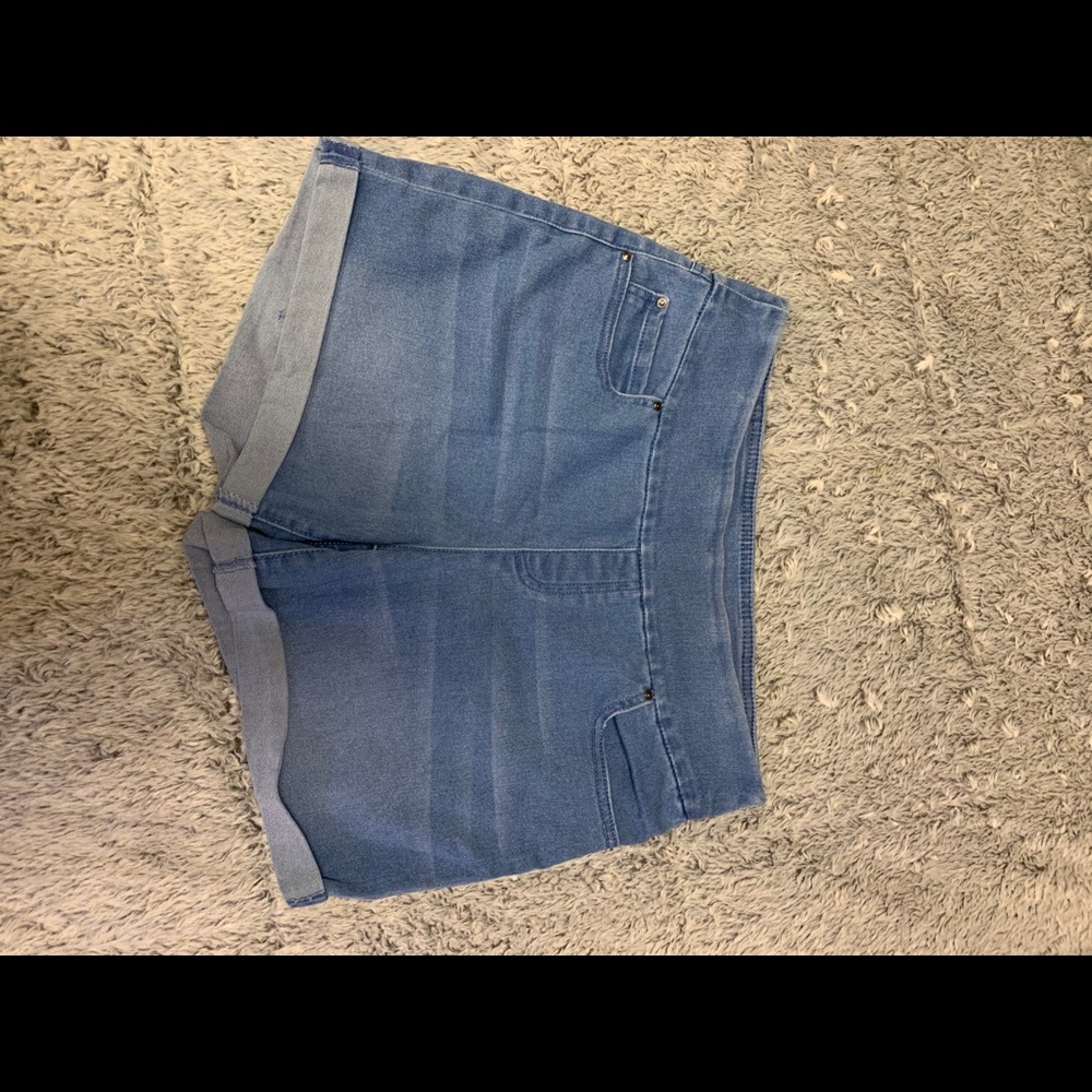 ✨3 for 20✨Time and Tru high rise jean short